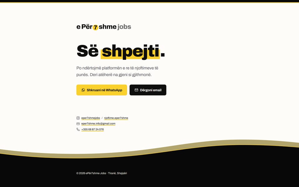 Faqja e pritjes e eper7shme.al në desktop, me titullin Së shpejti dhe kontaktet e agjencisë.